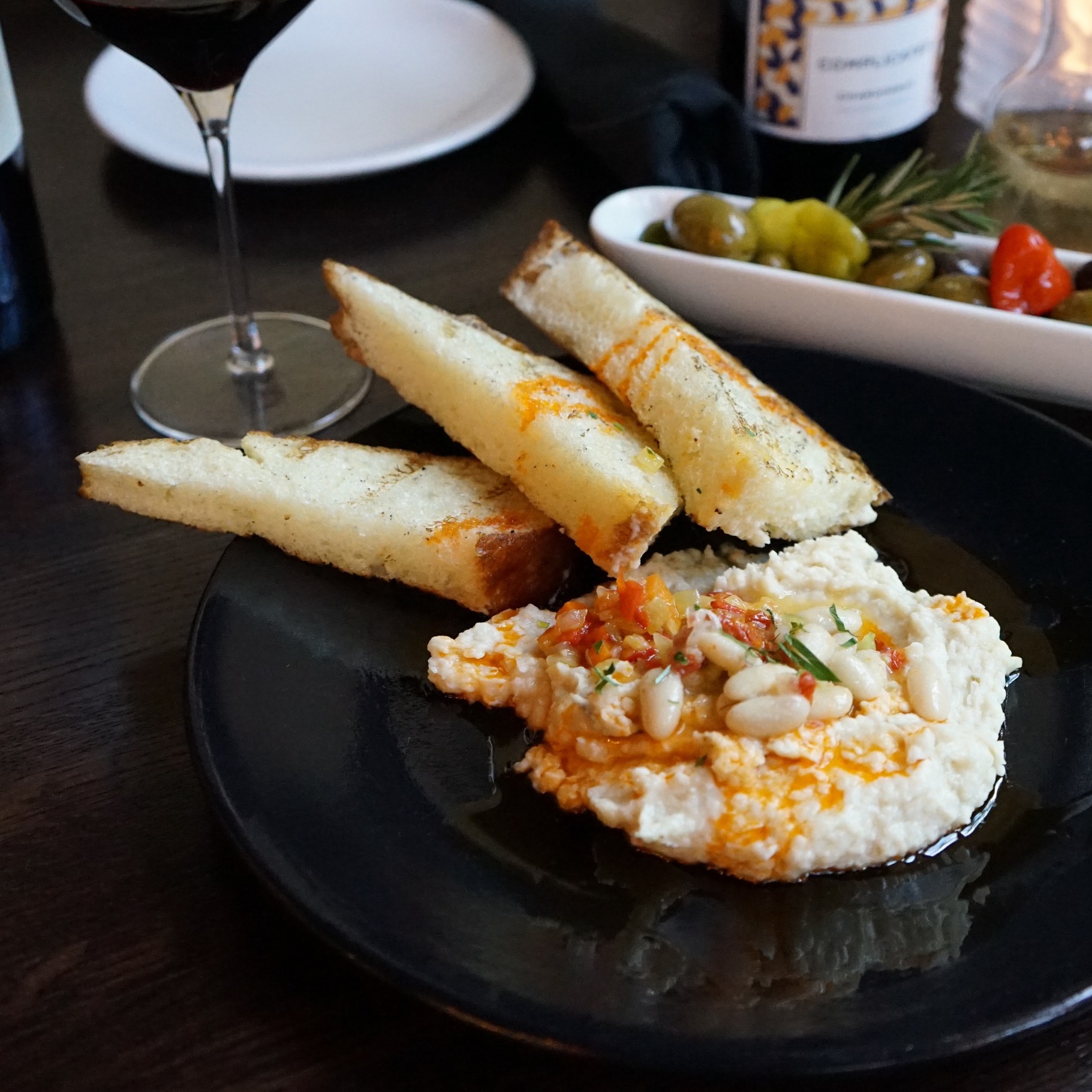 Tuscan Hummus